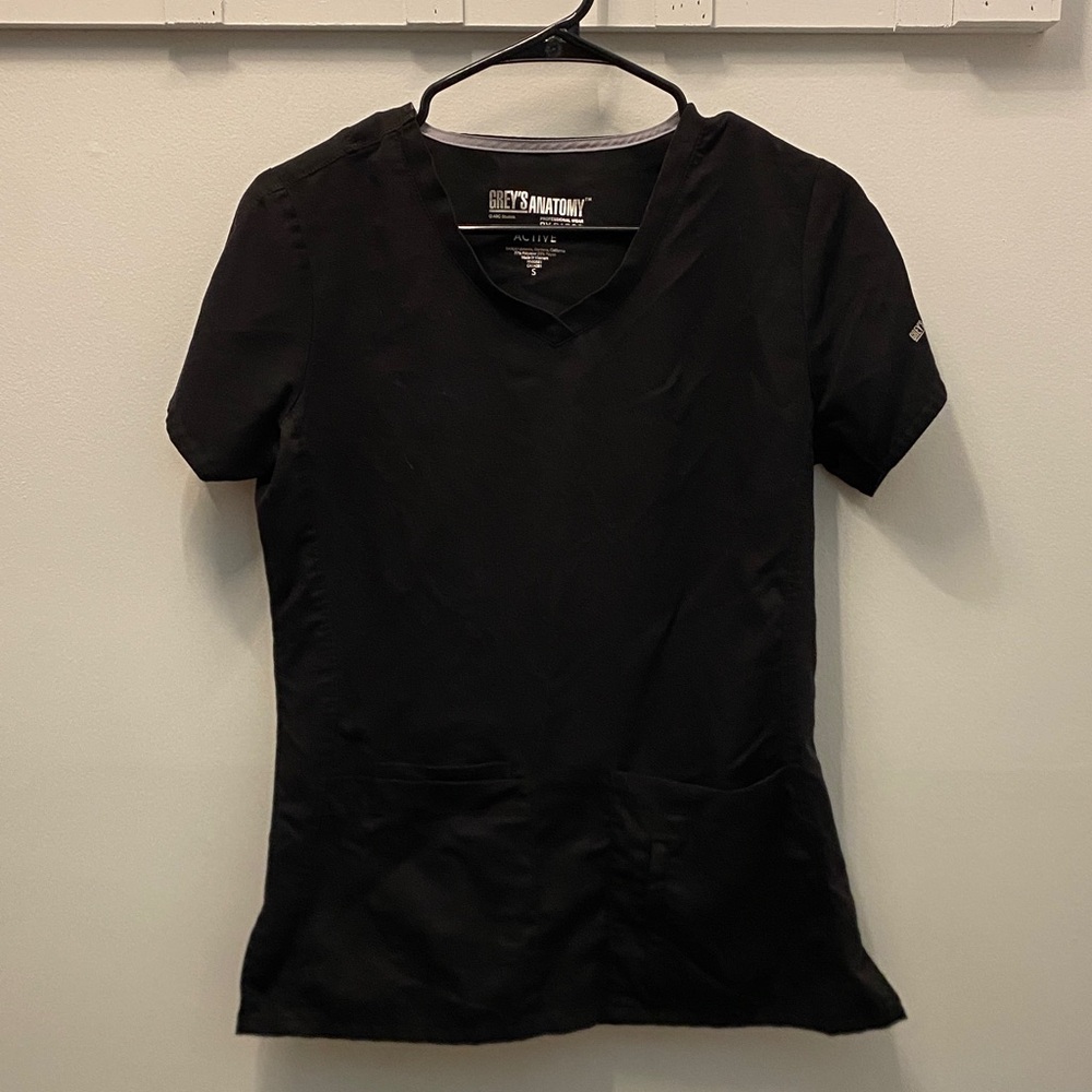 Greys Anatomy Athletic Fit Uniforms Women's Classic Black Short Sleeve Top